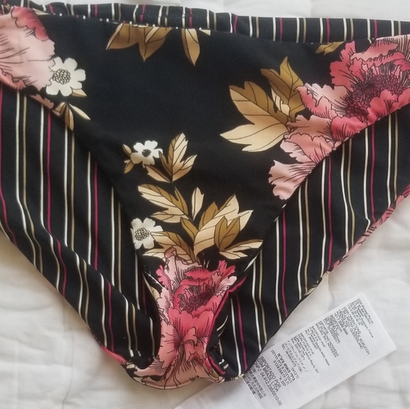 Billabong bikini bottom reversible fuschia floral - Picture 4 of 10